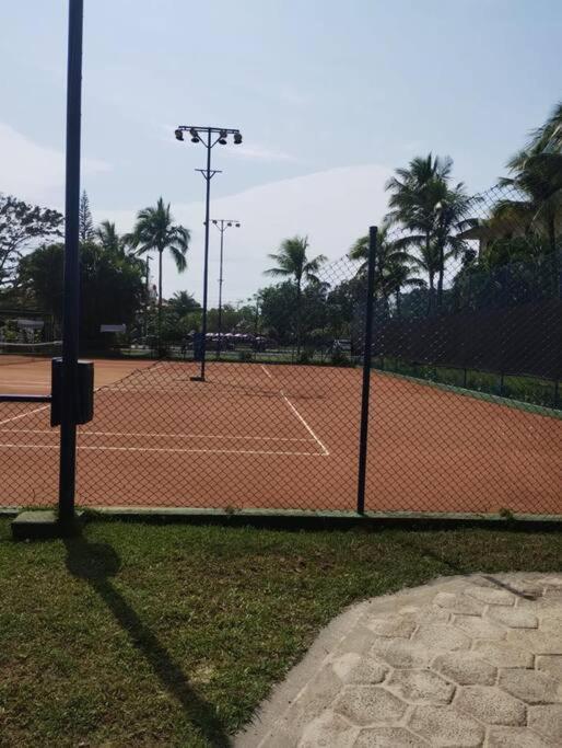 Condominio Wembley Tenis, Praia Das Toninhas, Ubatuba-Sp Экстерьер фото